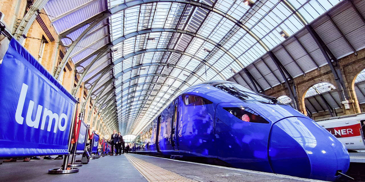 Superfast train between London and Edinburgh