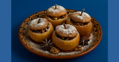 Baked-Apples-with-Honey-and-Walnuts